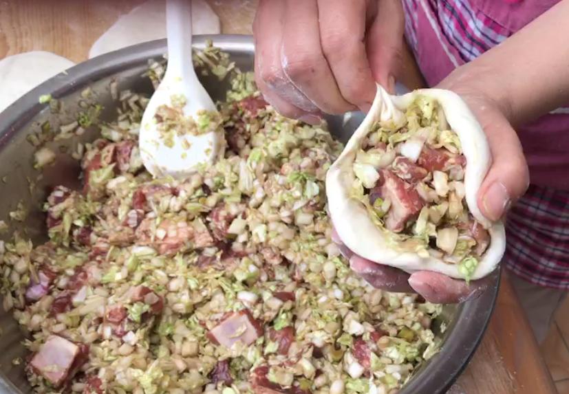 胶东特色排骨馅大包子，不会做也要了解一下