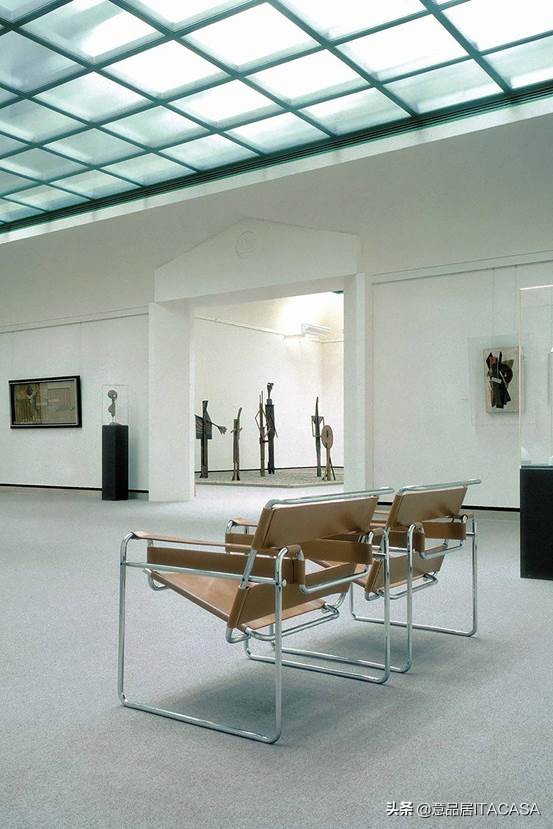 从Cassina到Vitra|这十把椅子里，藏着永不过时的时代风尚