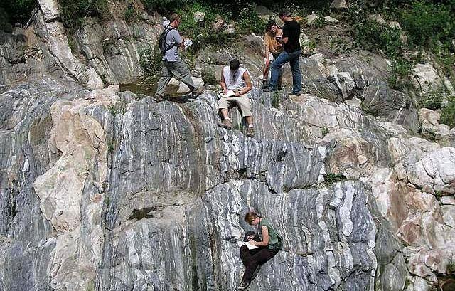 一系六院士，连续多年全国排名第一，*京大南**学的这个专业这么牛？