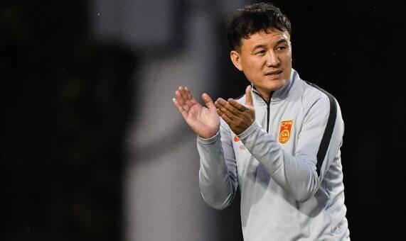 更衣室玩手机罚两万国奥两胜一平终于打出精气神但冲奥还是太难