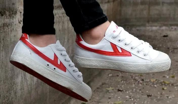 80后第一双白球鞋,80后经典篮球鞋