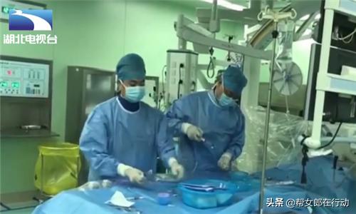 小男孩举止女性化,12岁孩子举止