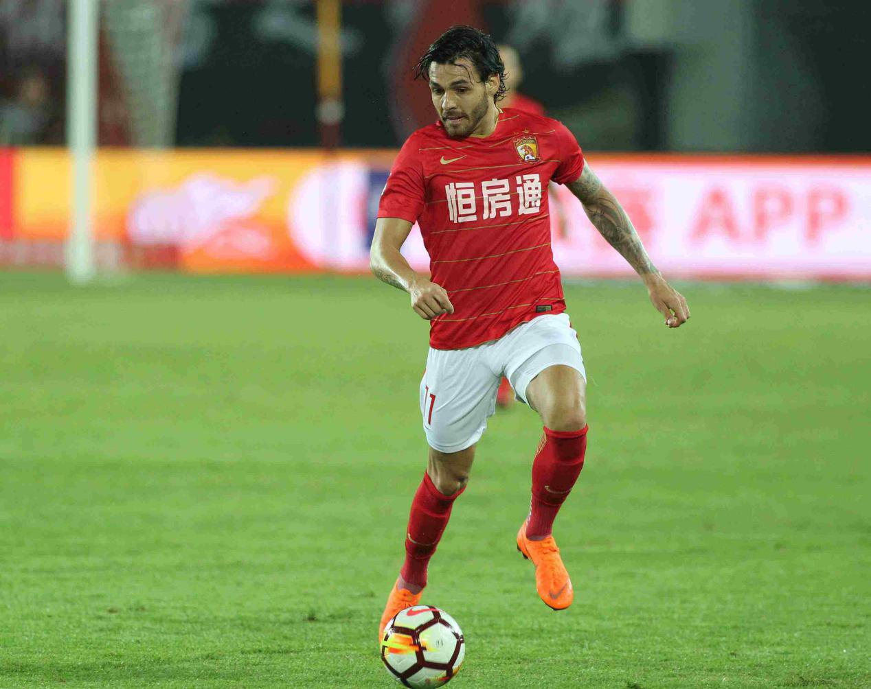 高拉特消息是真的吗,高拉特和费南多为啥没入选国家队