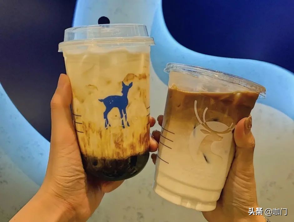 上线首周瑞幸椰皇拿铁销量,瑞幸厚乳拿铁和生椰拿铁哪个好喝