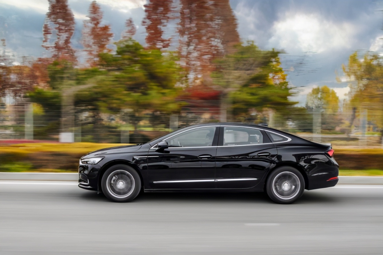 试驾别克君越,别克君越测评高速