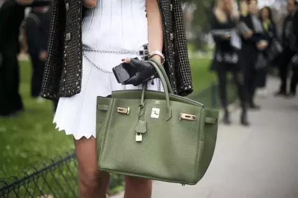 lv和爱马仕都卖什么,lv和爱马仕是不是一个品牌