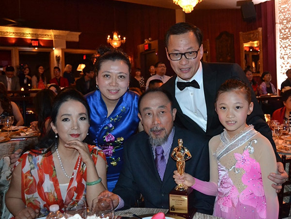 61岁的吕丽萍：嫁过3个男人，离过2次婚，提起张丰毅感到后悔