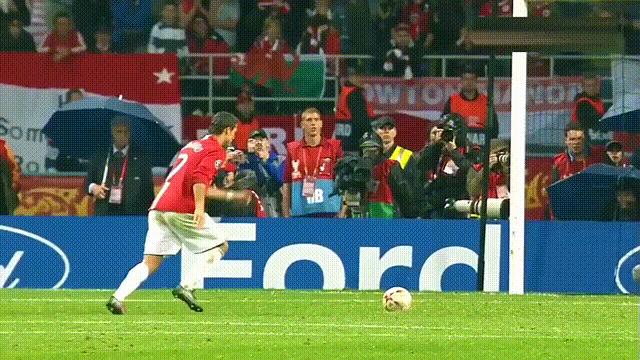 红魔曼联7号变迁,红魔7号传奇与魔咒