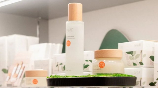 壹方城购物中心彩妆,壹方城网红化妆店