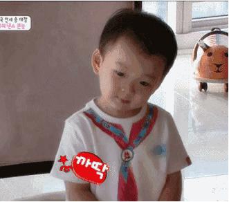 退圈读书、捞快钱、疑似“秃顶”，“表情包”萌娃现状大不同