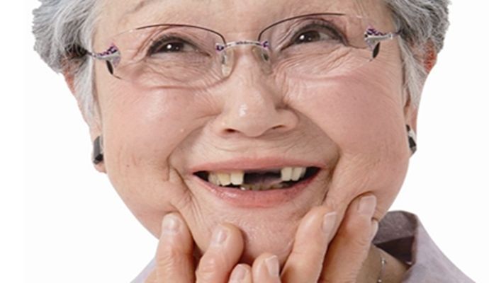 小“李敏镐”来咿呀口腔种牙了！