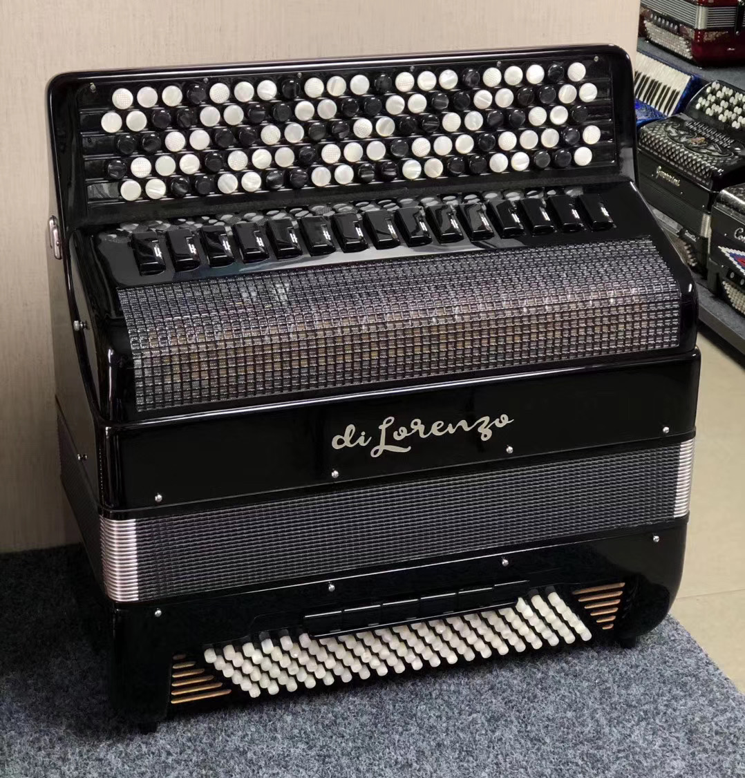 隋捷：自由低音双系统手风琴使用中的问题与简单维护