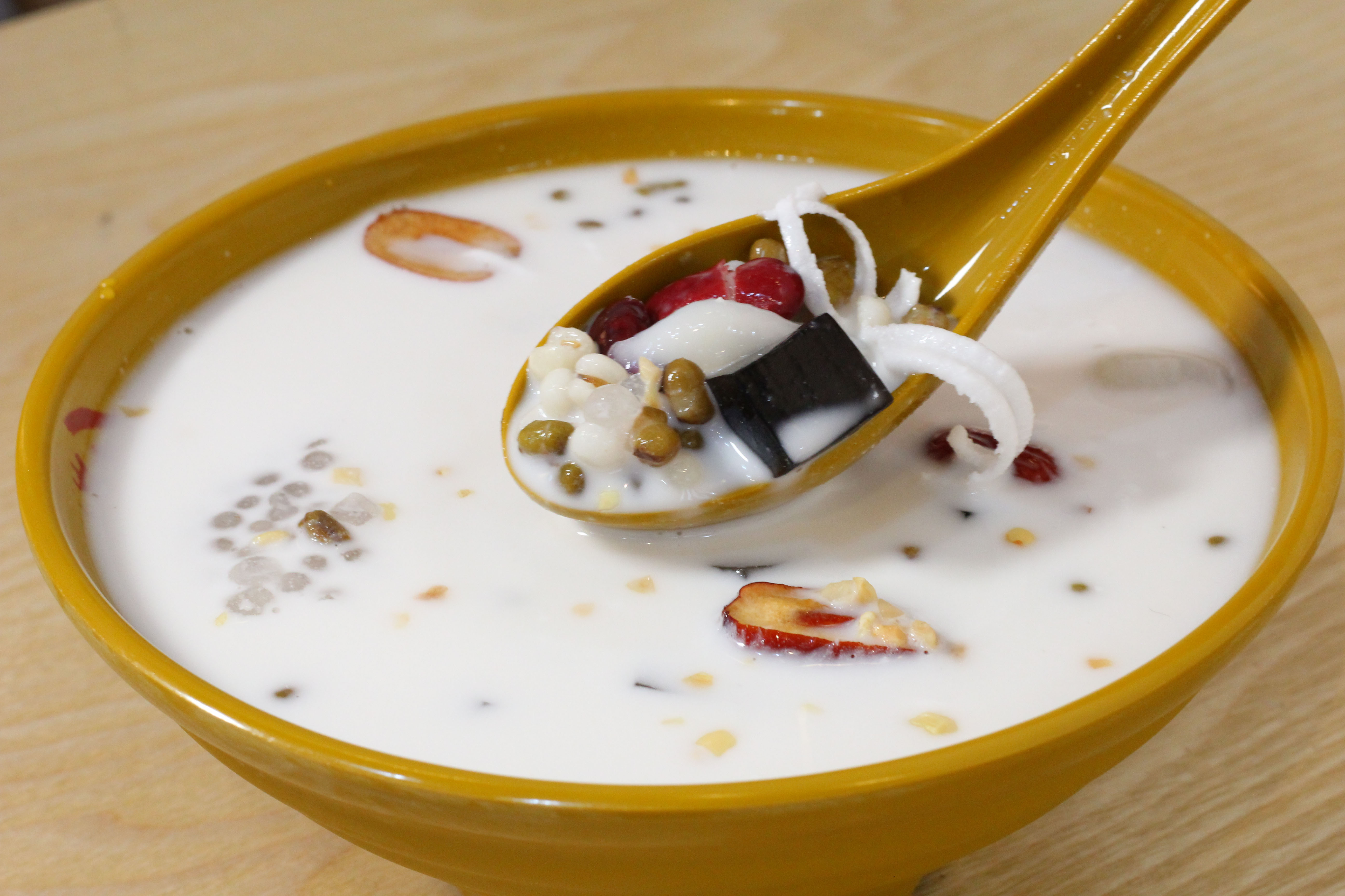 海南三亚旅游消费高不高呢,海南三亚旅游消费高不高