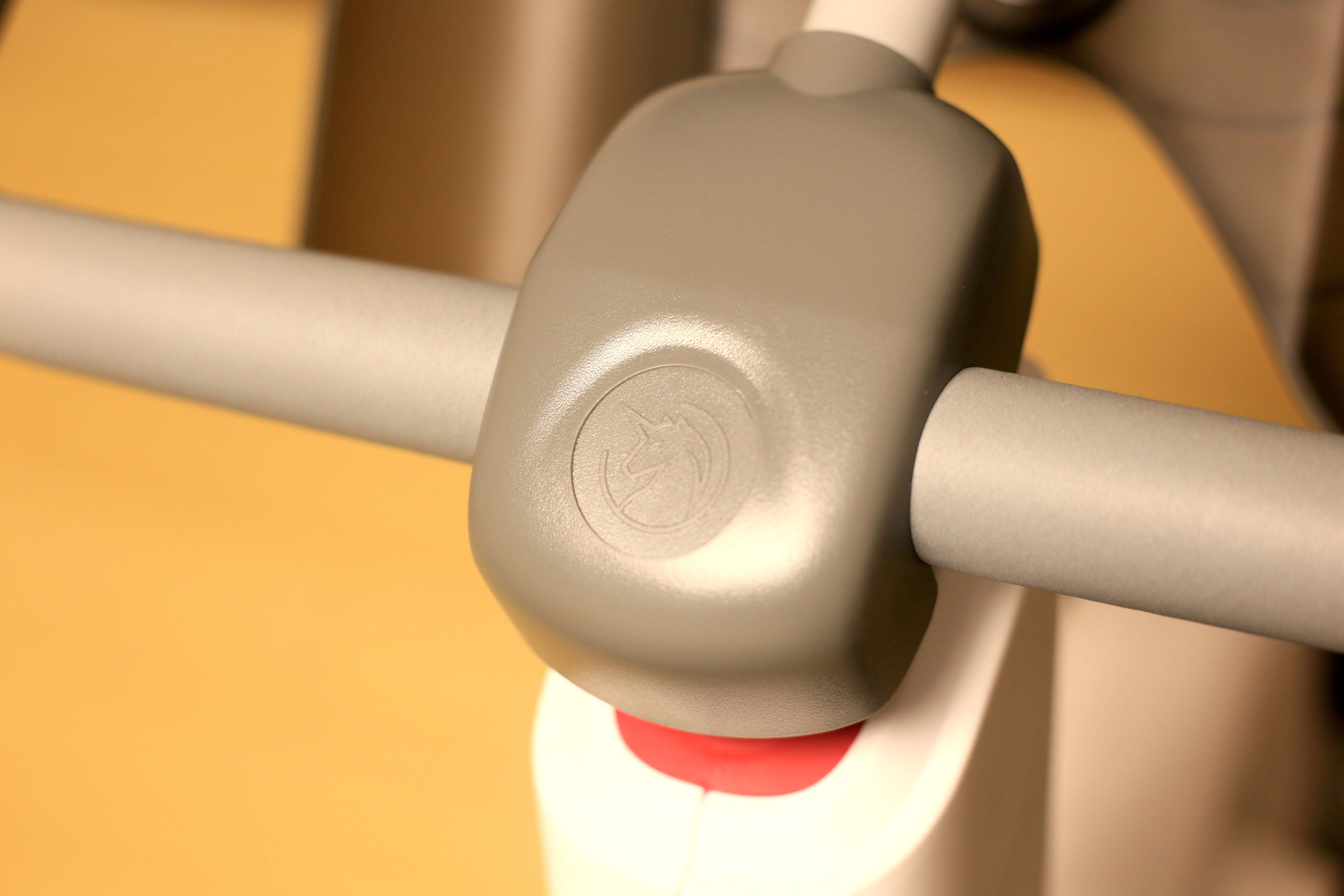 小巧静音,小户型最爱的健身神器——YESOUL野小兽M1动感单车体验