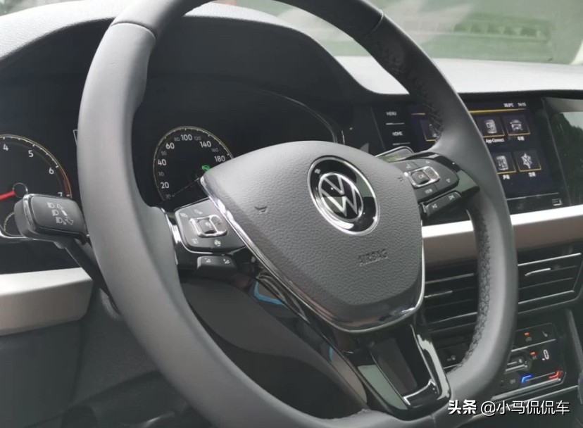 轩逸雷凌朗逸谁性价比更高,轩逸朗逸卡罗拉思域雷凌现代