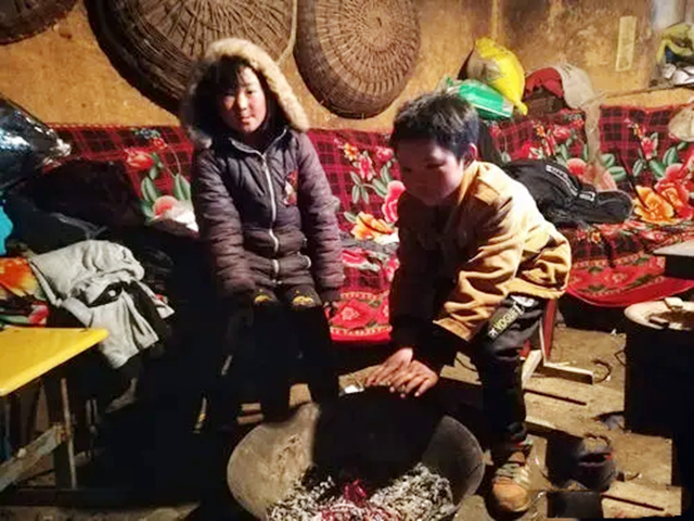 冰花男孩王福满的照片,冰花男孩王福满