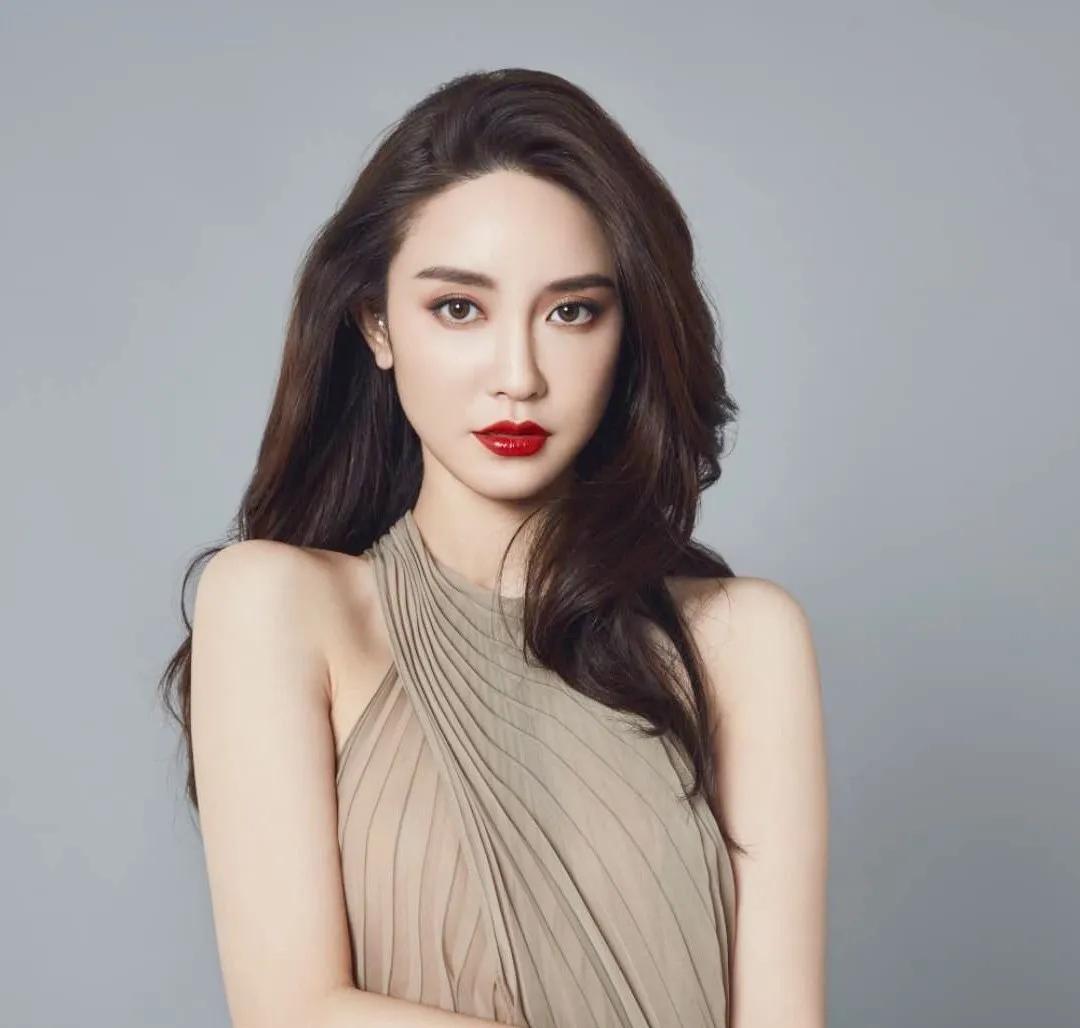 毛戈平的气垫好还是粉霜好,毛戈平的气垫哪种好用