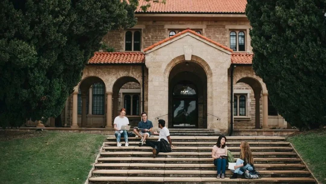 国外学历学位认证流程,最新留学回国学历学位认证详解