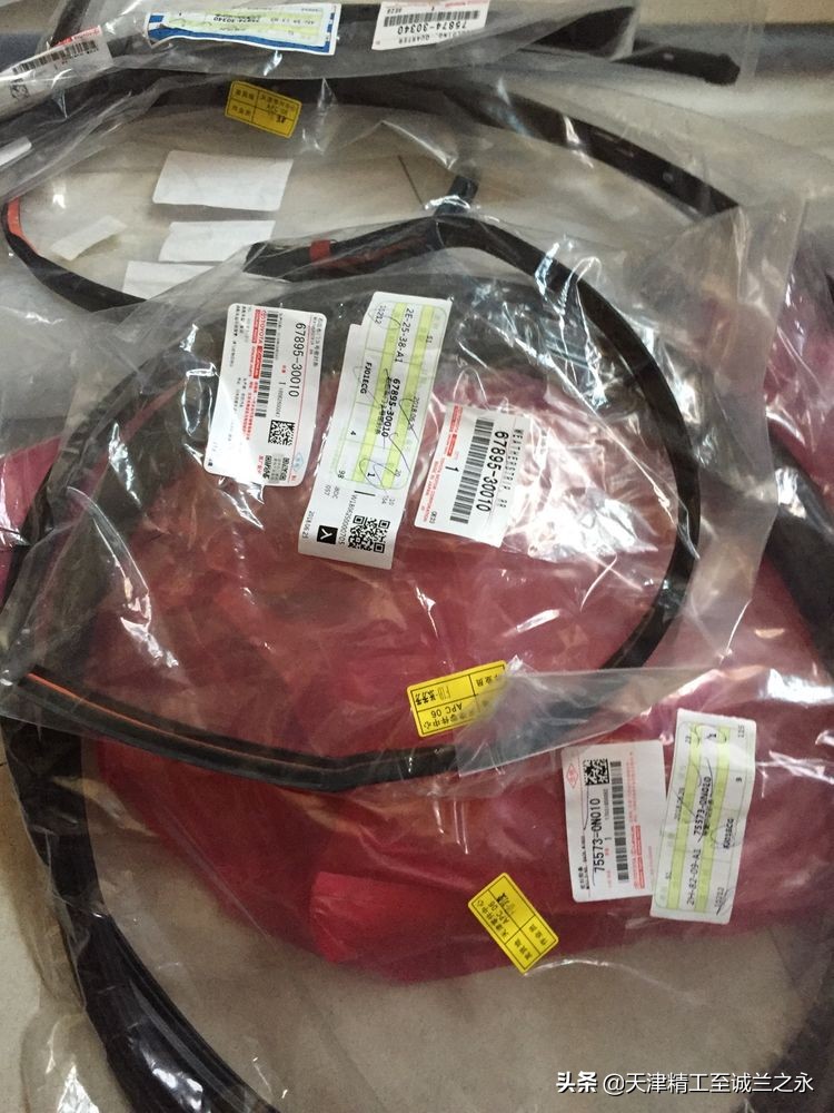 化州7哥翻新12代皇冠多少钱,11年丰田皇冠内饰翻新