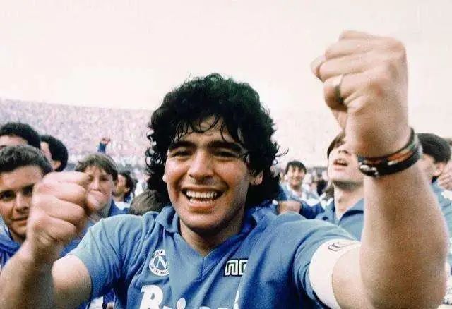 阿根廷球王马拉多纳去世的原因,阿根廷球王马拉多纳近况