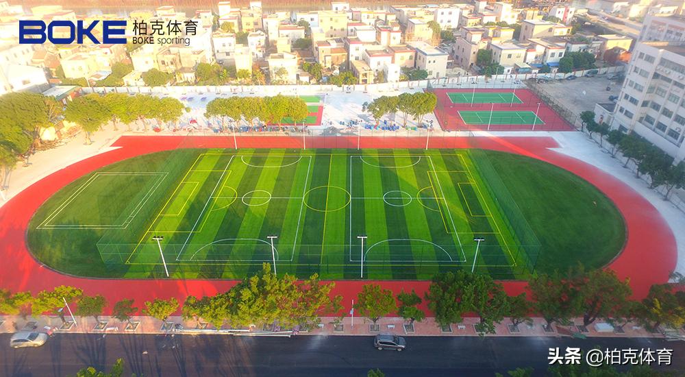 专业足球场的灯光,柏克体育照明