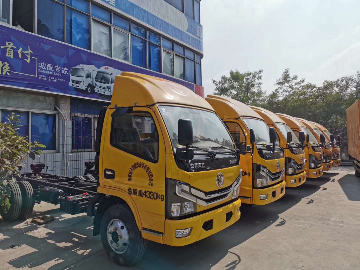 保姆式托管校车服务,保姆式托管校车