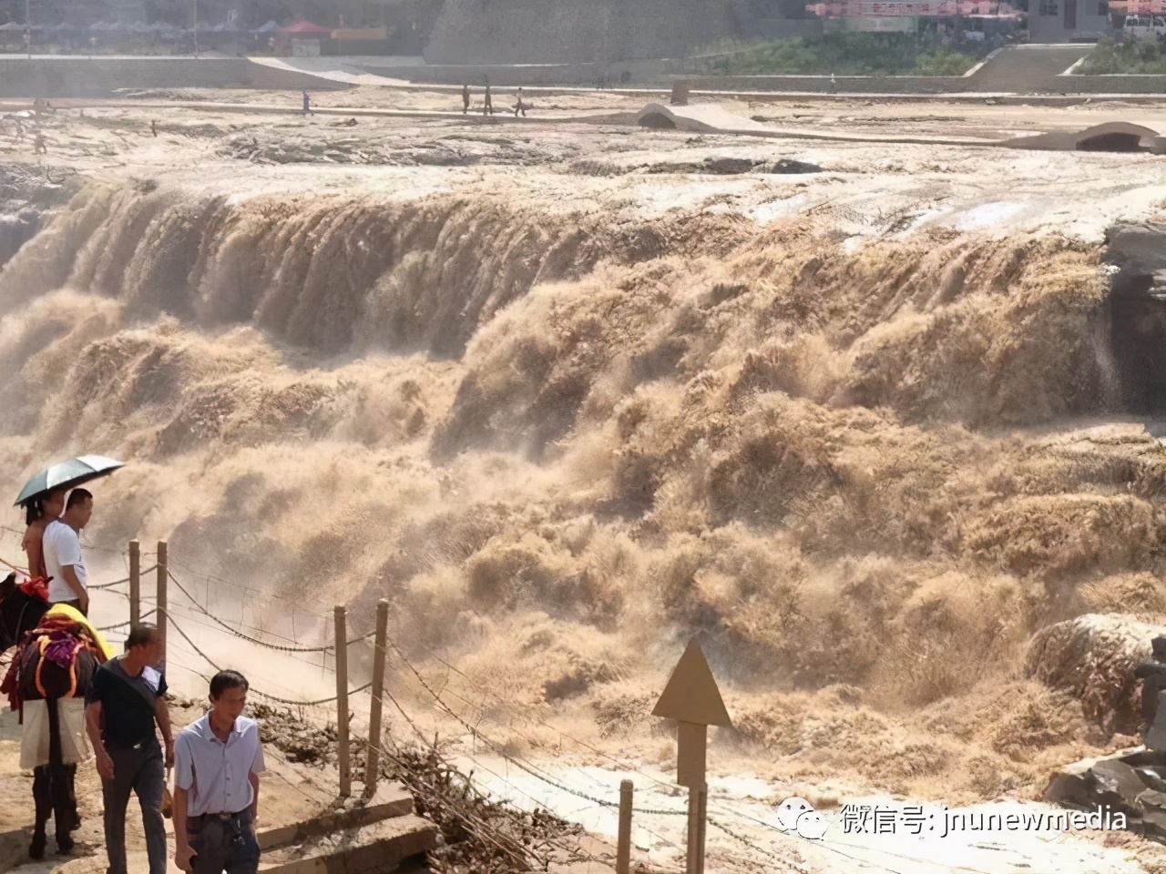 壶口瀑布和黄果树瀑布哪个壮观,黄果树瀑布三个瀑布游览时间