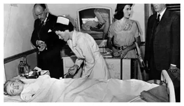 日本医生解剖梦露尸体，声称：心脏和肝脏都没有异常，非常干净