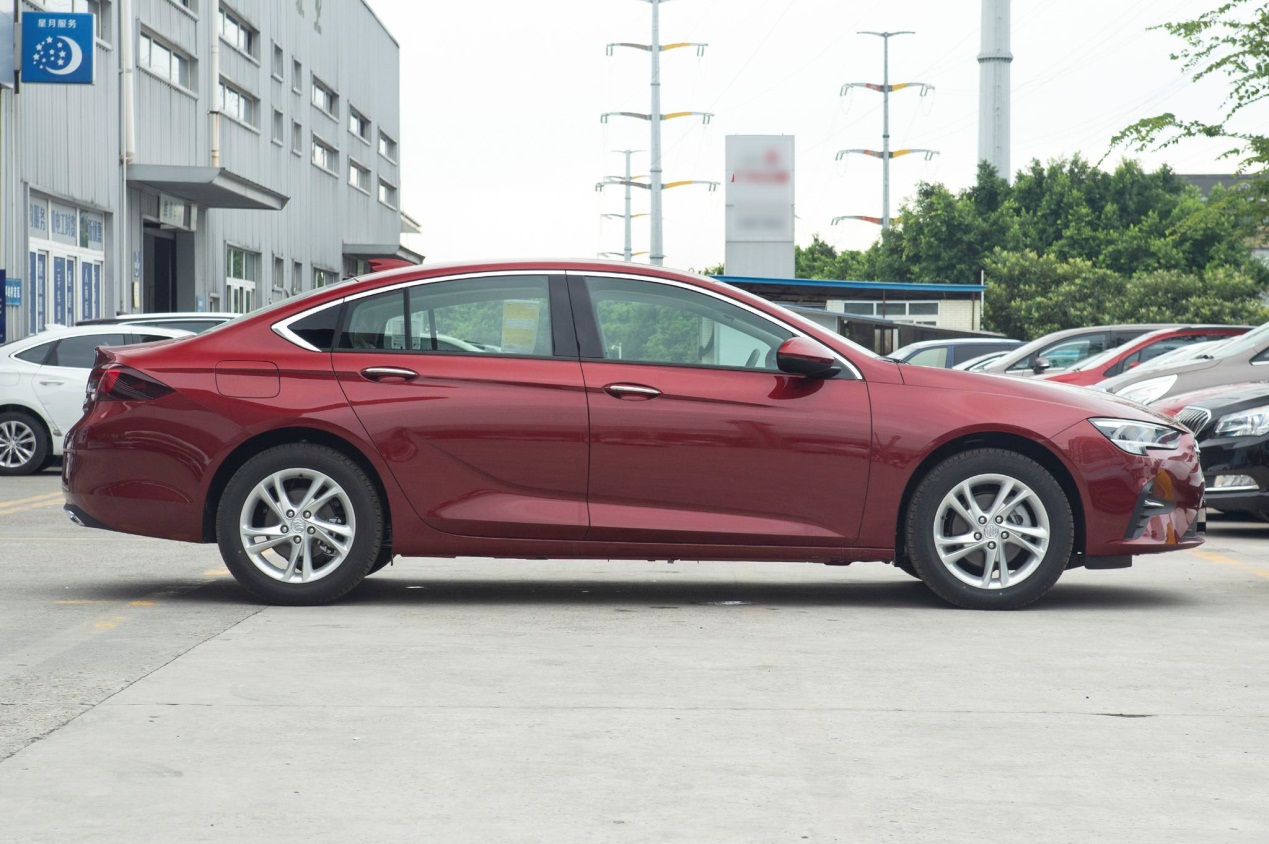 君威真实评测,新款君威值得购买吗