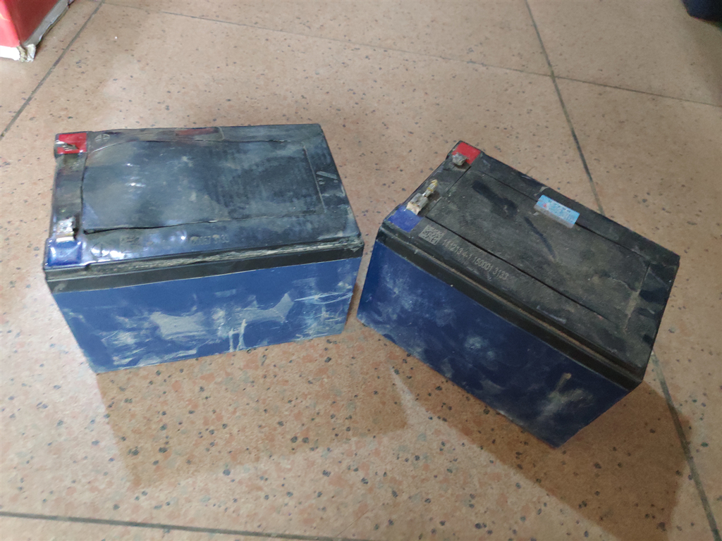 电动车电瓶修复用什么样的充电器,修复电动车电池专用脉冲充电器