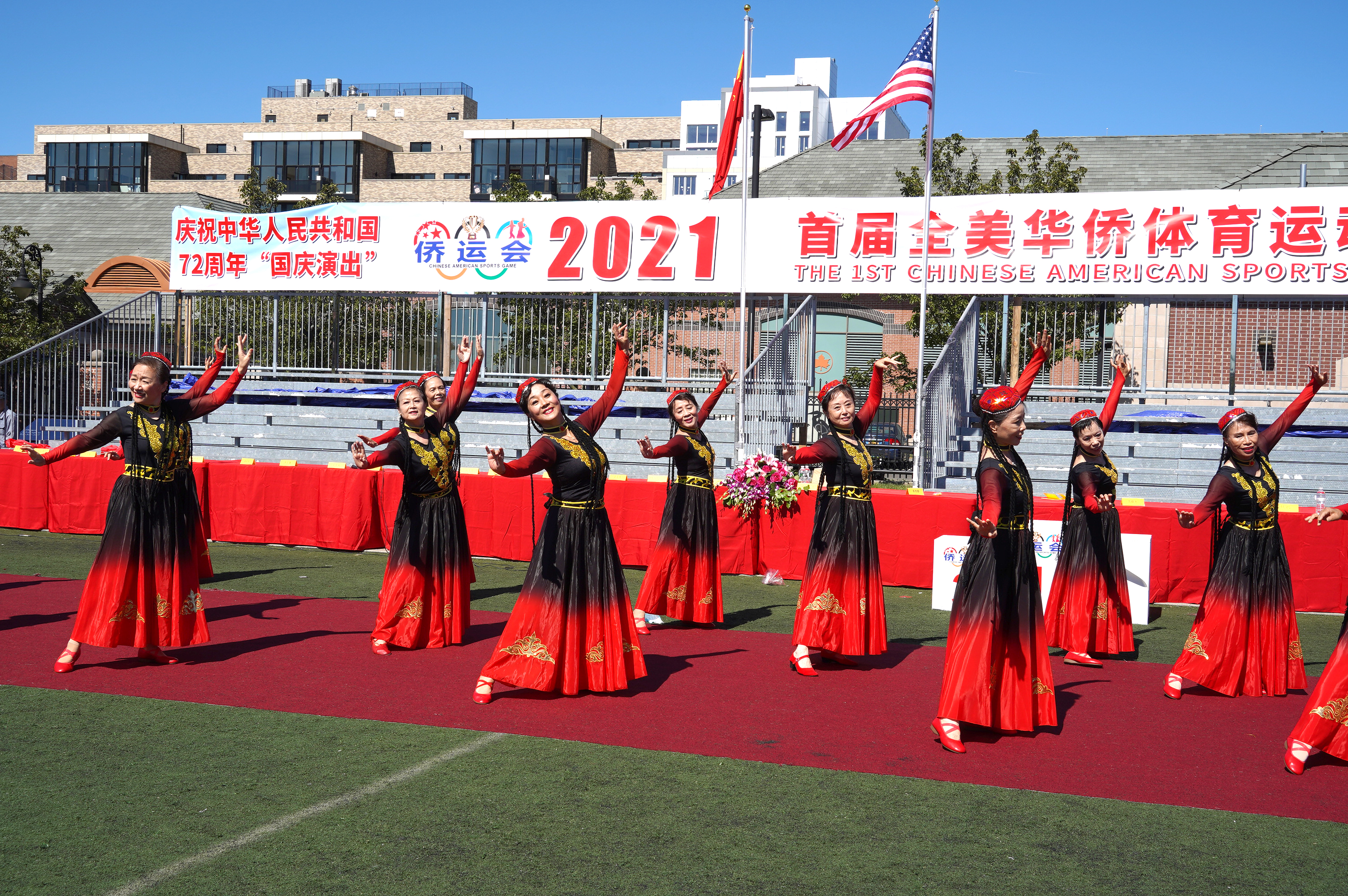 庆国庆70周年主题活动,庆国庆文艺汇演中国红