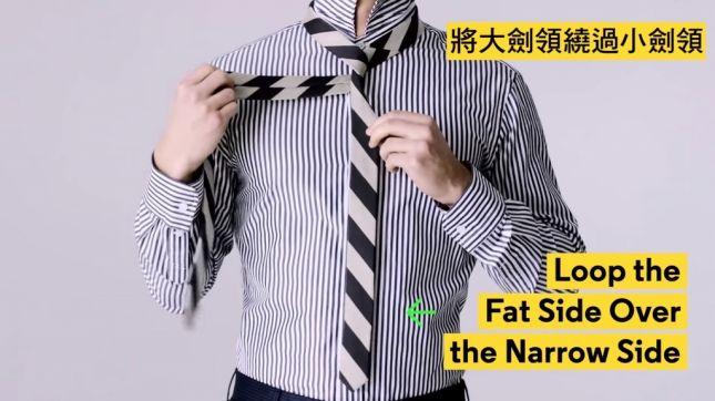 儿童松紧带领带打法图解,小学生假领带打法图解