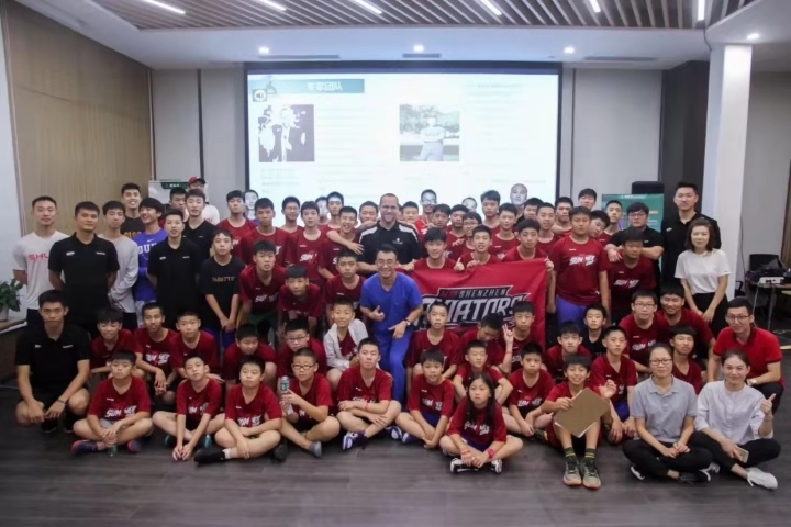 深圳领航者篮球训练营,深圳领航人员训练营