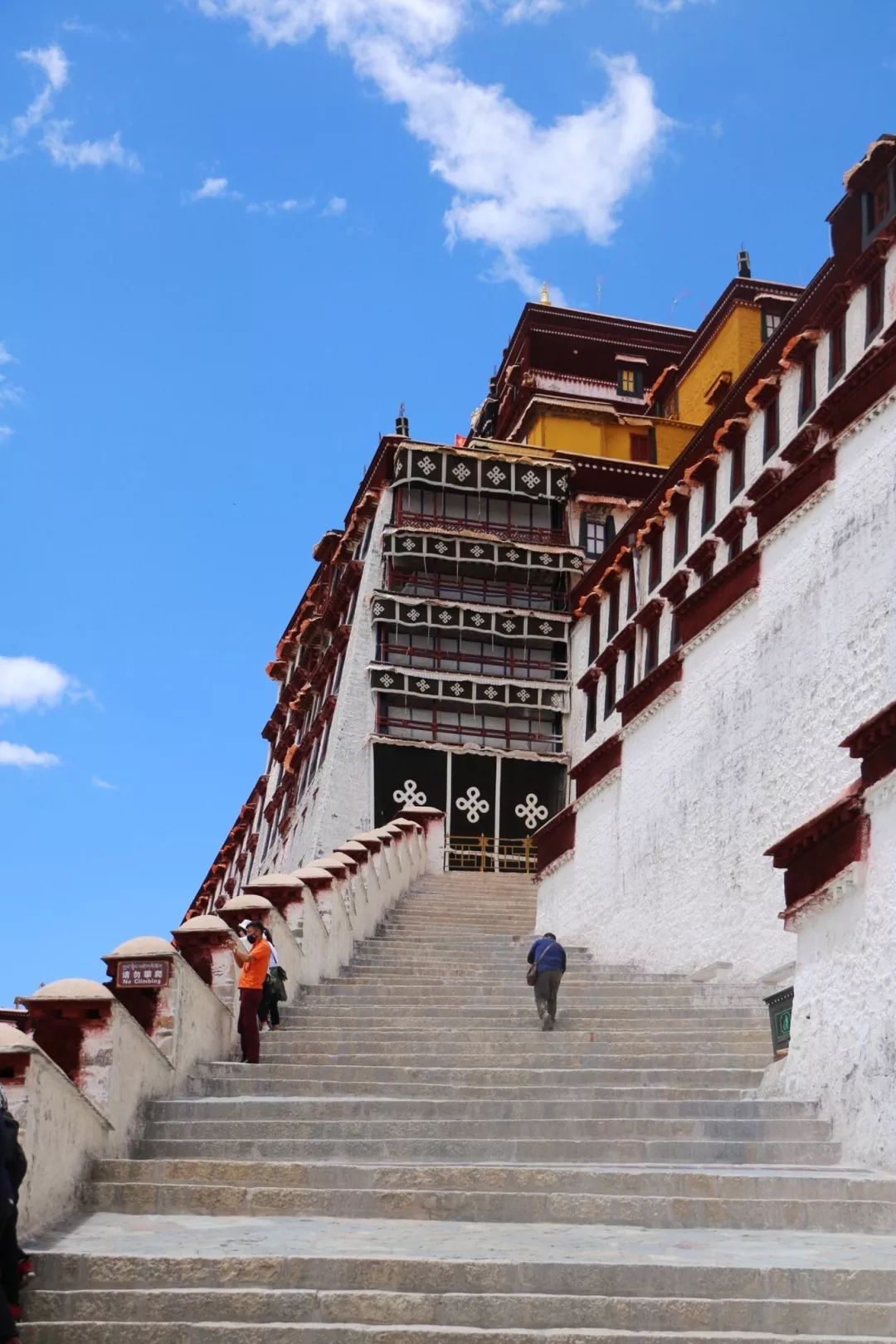 大昭寺刷金佛全过程,大昭寺可以给佛像涂金吗