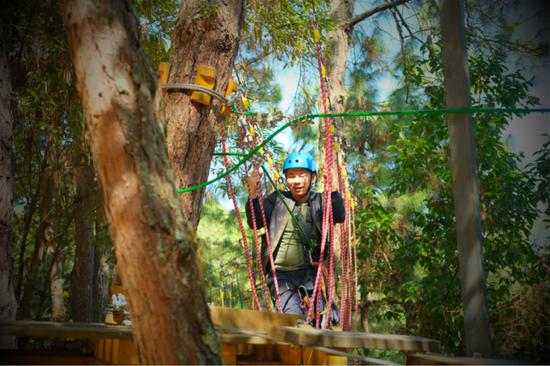 v视角看时尚,v视角换个角度看世界