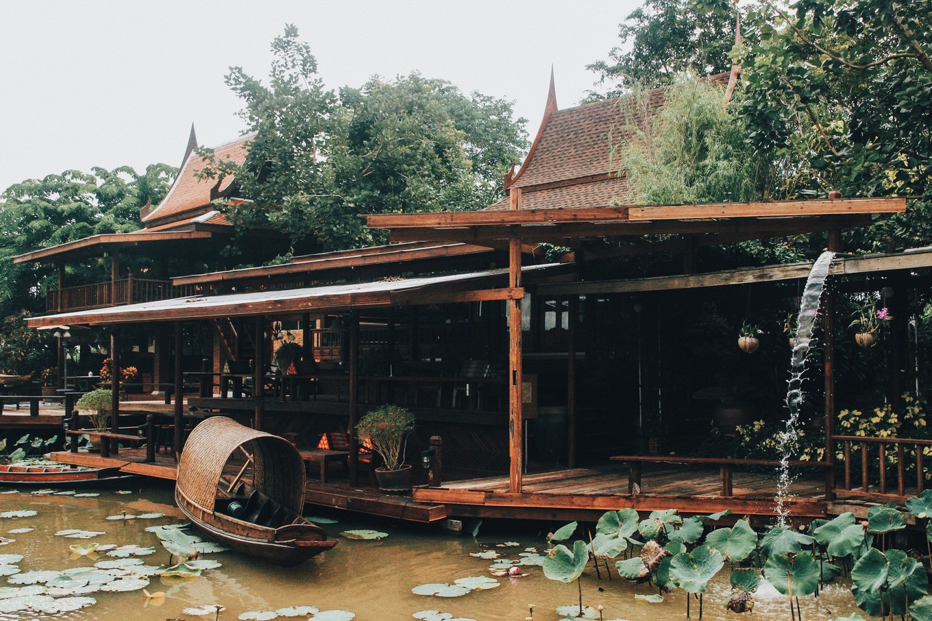 泰国大城府邦芭茵夏宫门票,泰国旅游购物攻略和价格