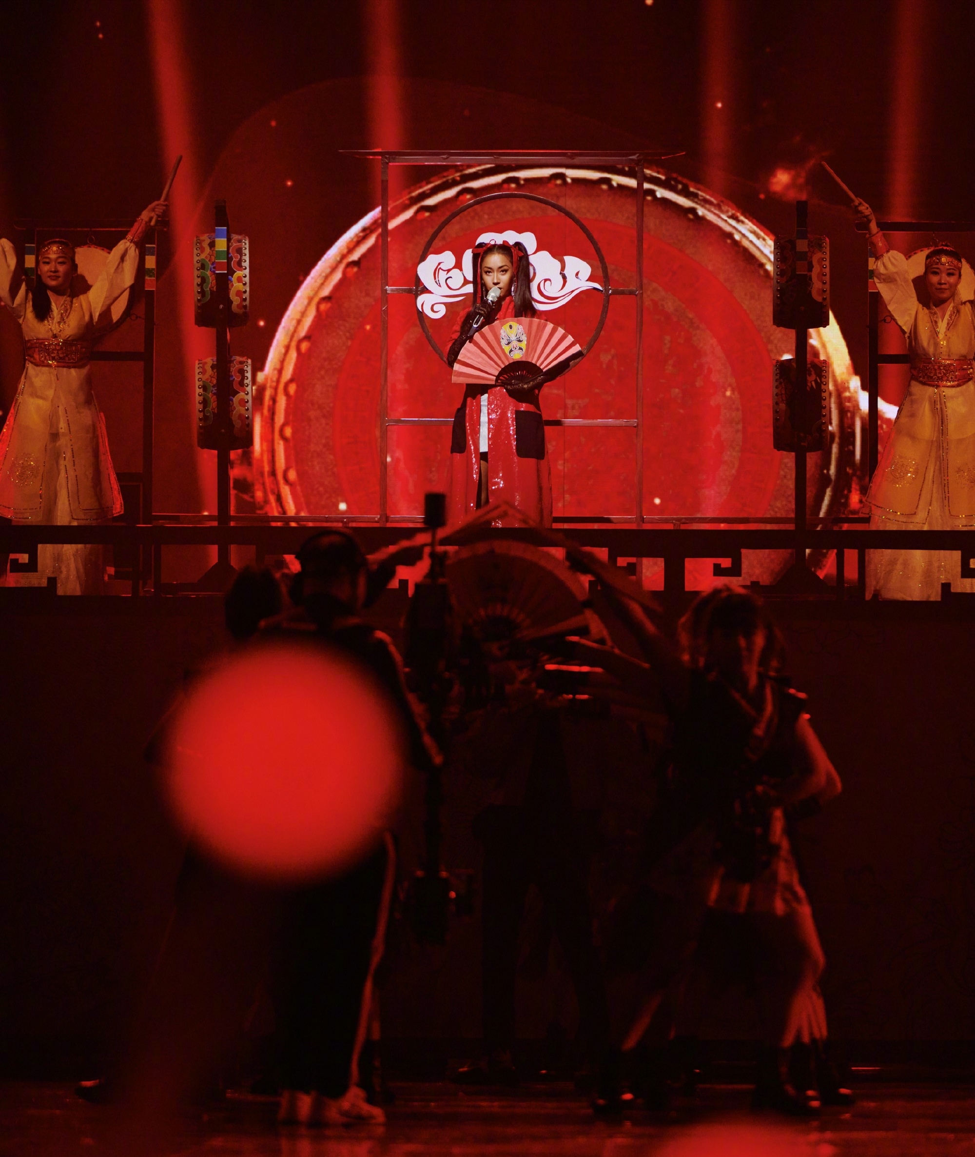 吉克隽逸长发高马尾,吉克隽逸双麻花辫