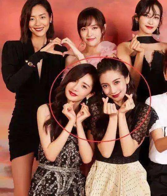 杨幂是不是又回到以前的样子了,杨幂其实大家都不容易互相理解吧