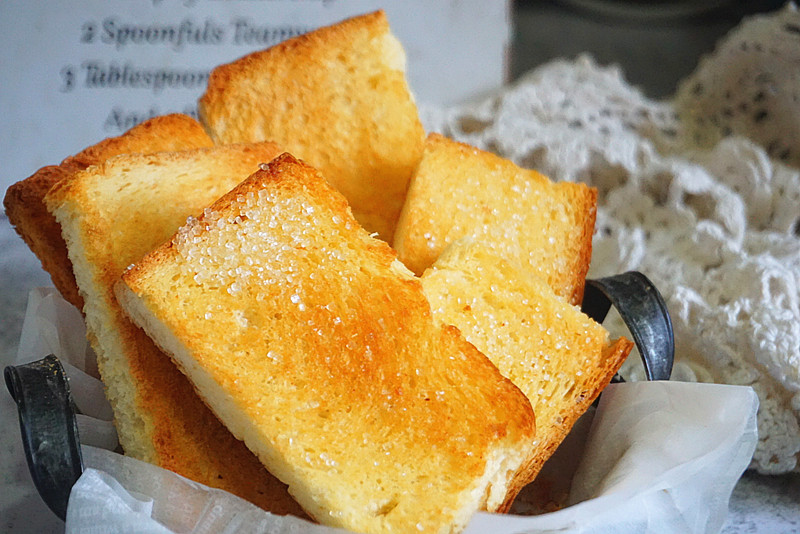 黄油面包干教程,蜜糖黄油面包干步骤