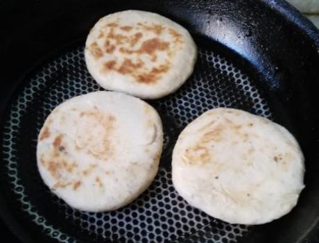 发面饼好吃有技巧,厚发面饼蓬松暄软的做法