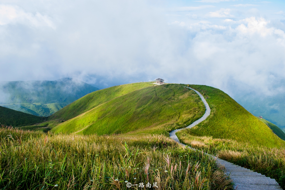 江西最美的山是庐山吗,江西绝美山峰