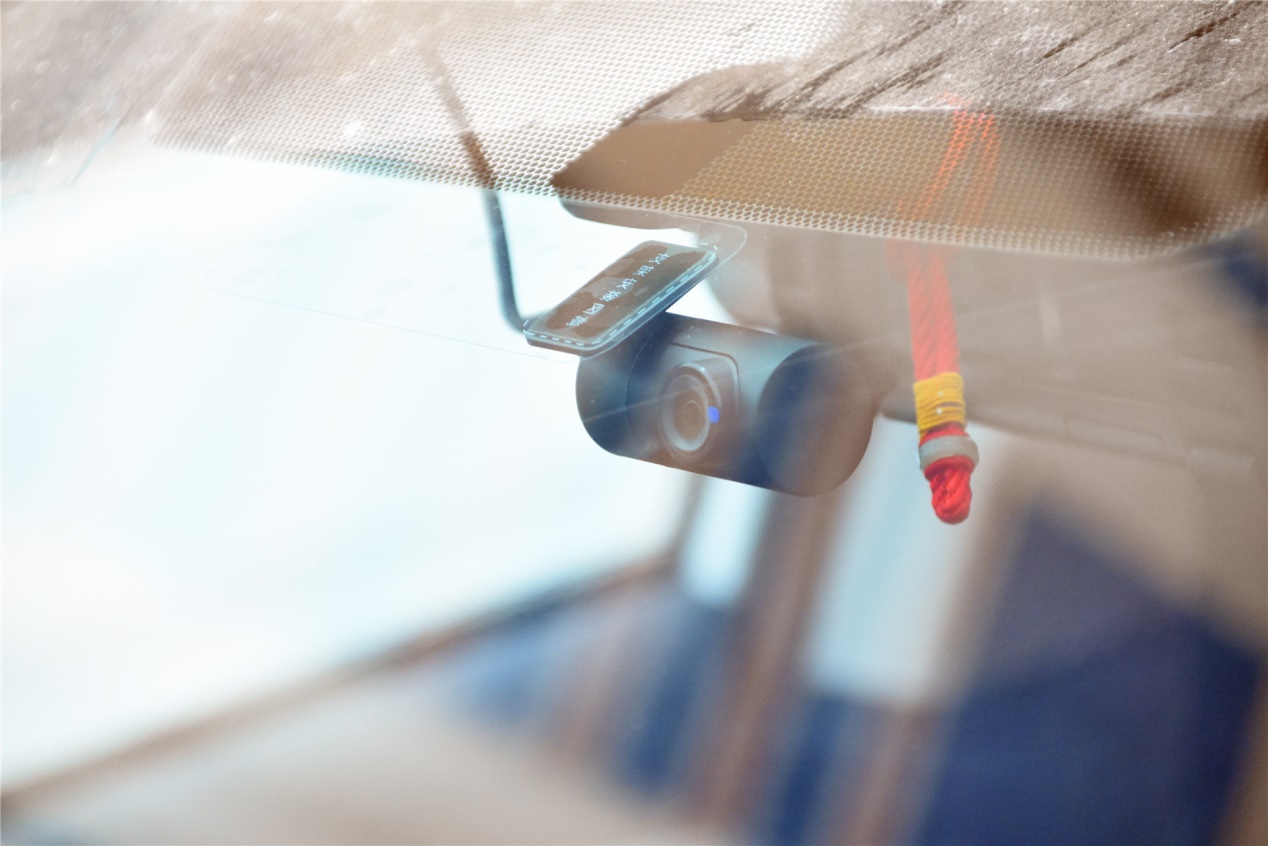 小米生态链智能车载,70迈行车助手不能用别的sim卡吗