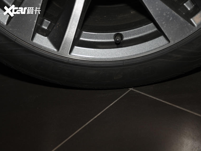 奥迪a6l与宝马x3哪个有面子,奥迪a6l和途昂哪个更有面子