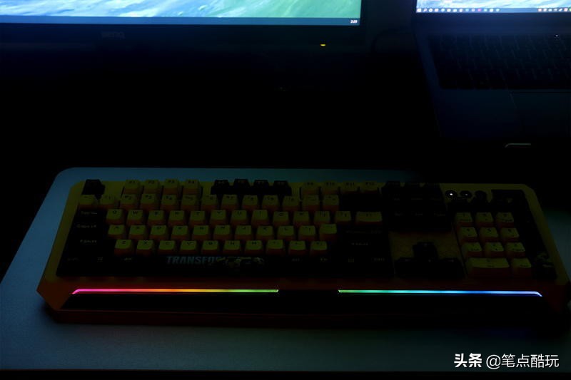 汽车人出发,汽车人出发大黄蜂