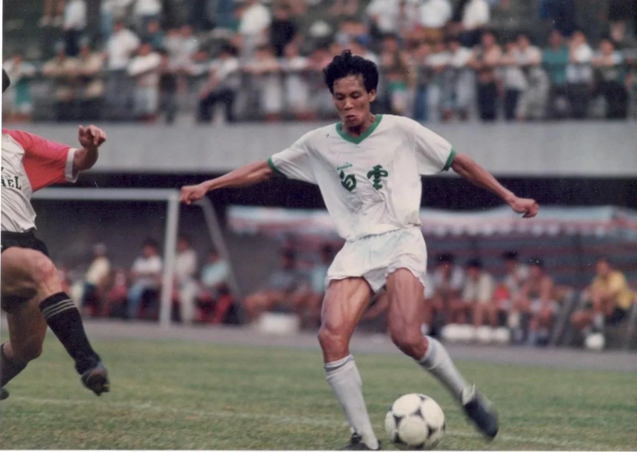 国足吴群立现状,吴群立足球集锦