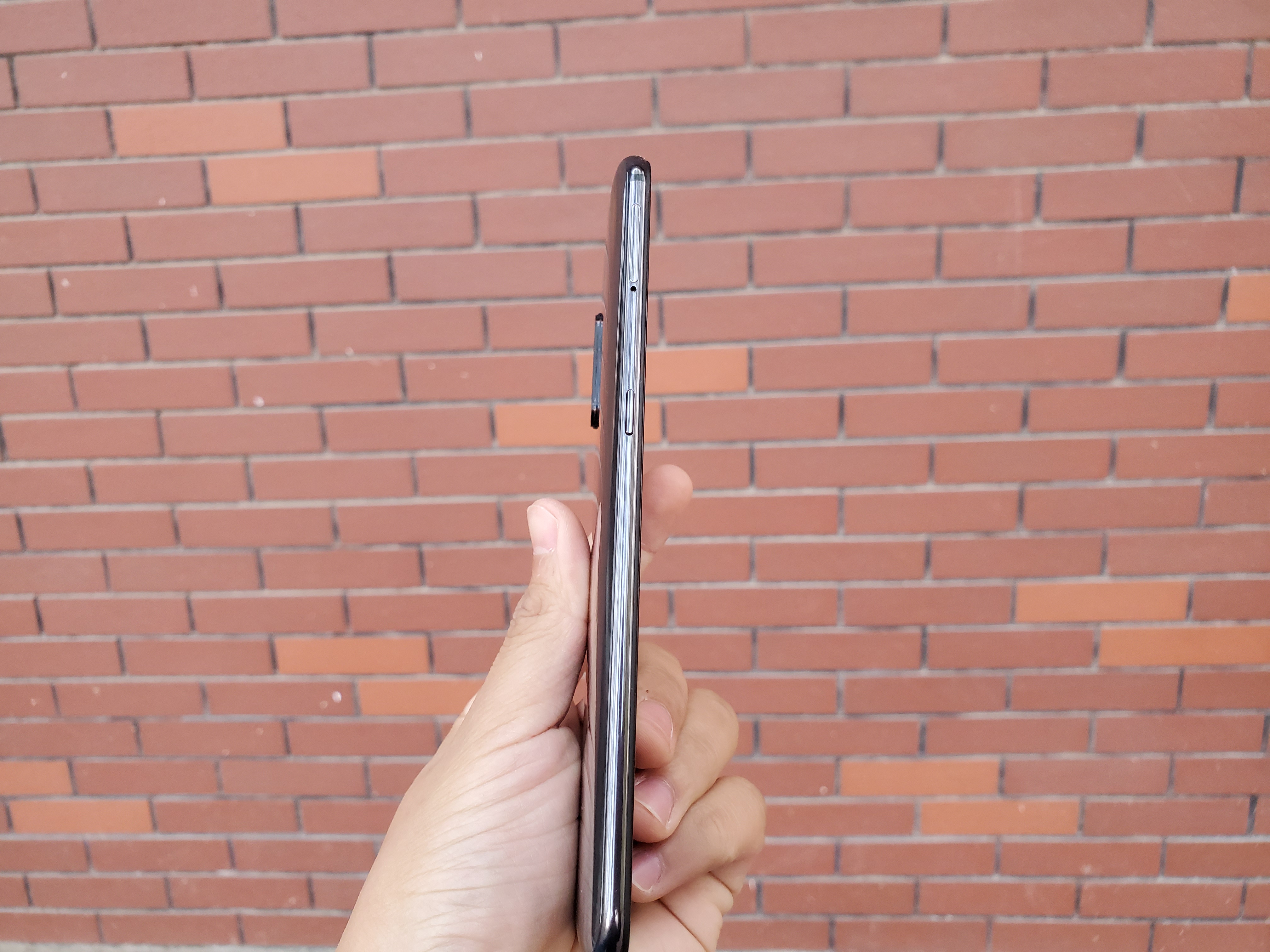 小米9用了四年半了值得换吗,小米9一天可以用多久