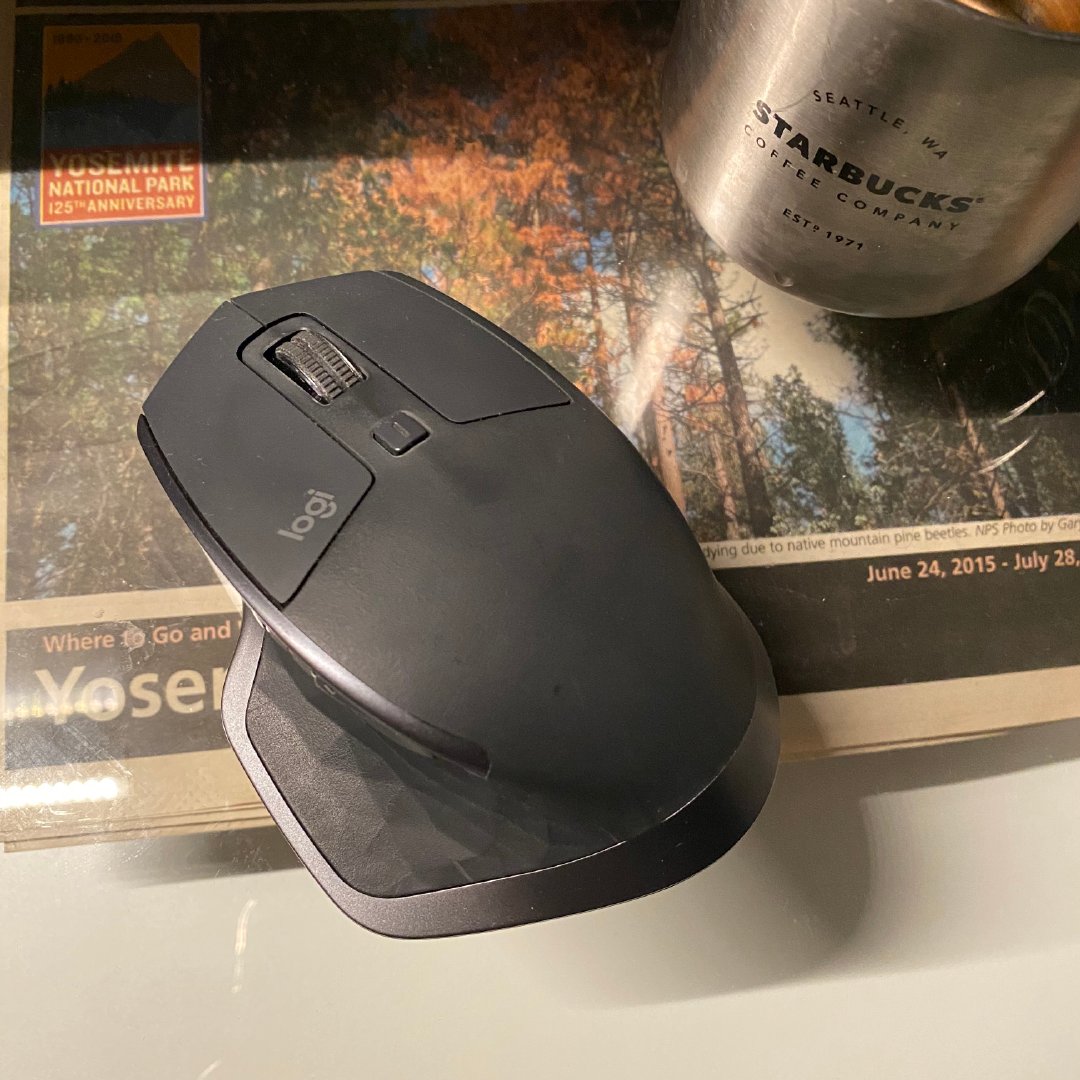 120平米办公空间,空间不大用什么桌子