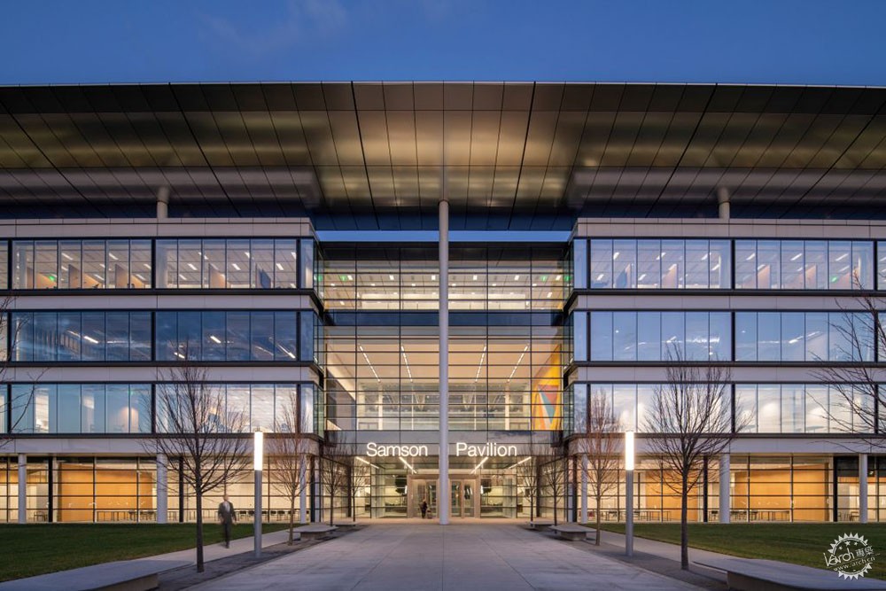 俄亥俄州新兴医疗园区的合作共享办公空间