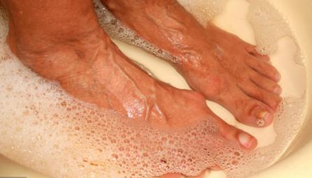 尿酸高5个点严重吗,尿酸居高不下经常做三个动作