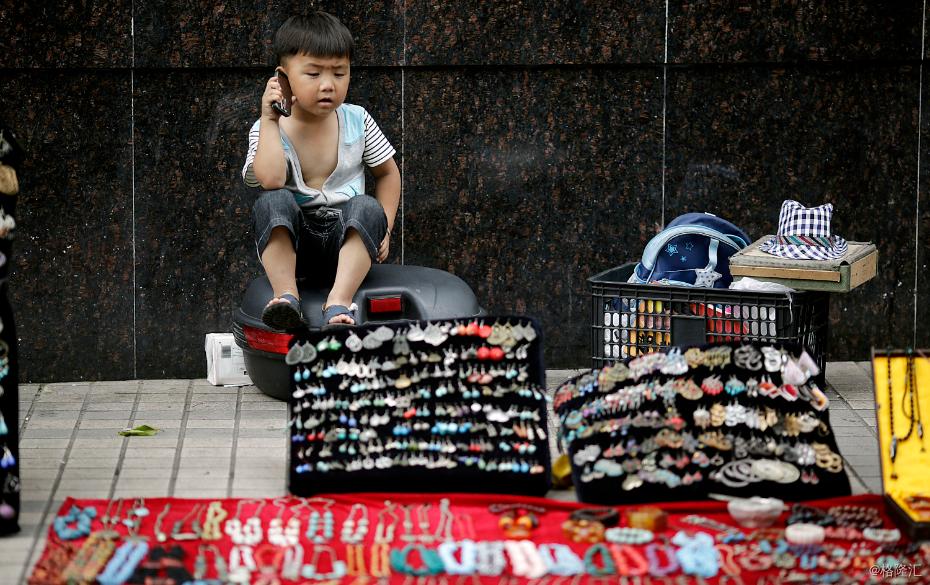 211大学毕业后,我在北京摆地摊,月入3万的真实经历